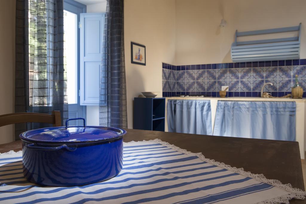 Le Case Dello Zingaro Contrada Sauci Grande Habitación foto
